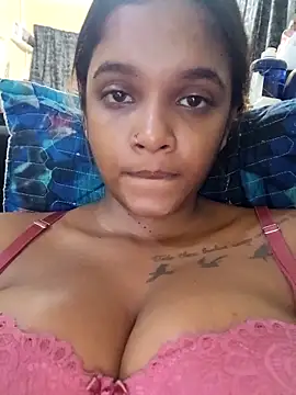 Indianqueen03 online show from November 2025 05:39:02 PM