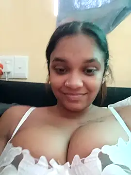 Indianqueen03 online show from October 2025 09:22:01 AM