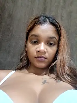 Indianqueen03 online show from March 2025 05:27:02 PM