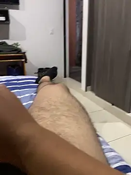 leocardenaz online show from June 2026 03:58:02 AM
