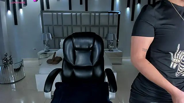 AlessaRomero online show from March 2026 08:10:01 PM