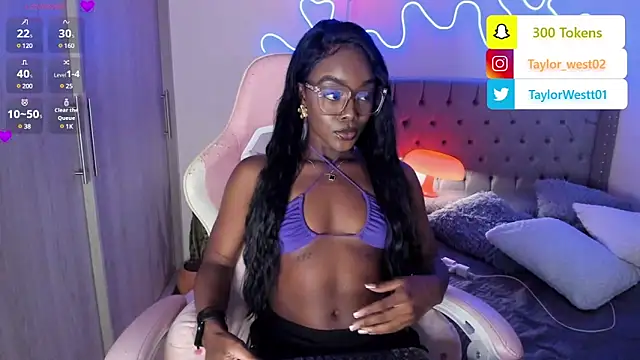 Miss westt  online show from January 2025 08:10:02 AM