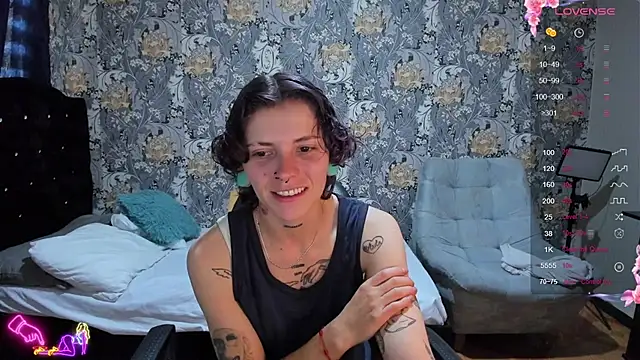 Snapshot of pretty_cristal69 chatting on July 2026 01:00:02 PM pretty cristal69 online show from July 2026 01:00:02 PM