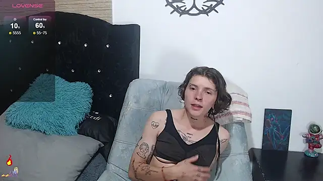 pretty cristal69 online show from September 2025 02:44:02 AM