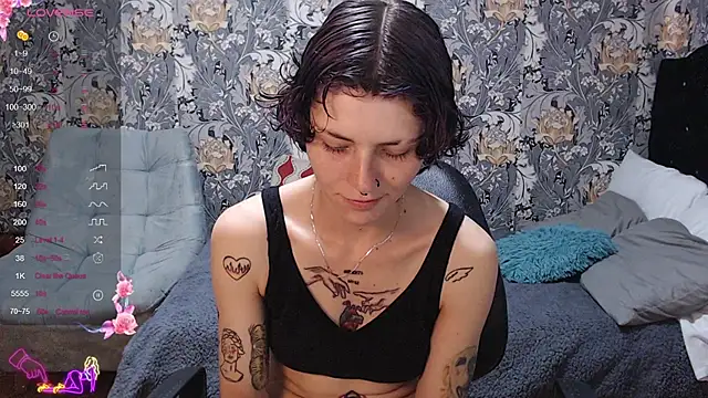 Snapshot of pretty_cristal69 chatting on June 2026 06:36:01 PM pretty cristal69 online show from June 2026 06:36:01 PM