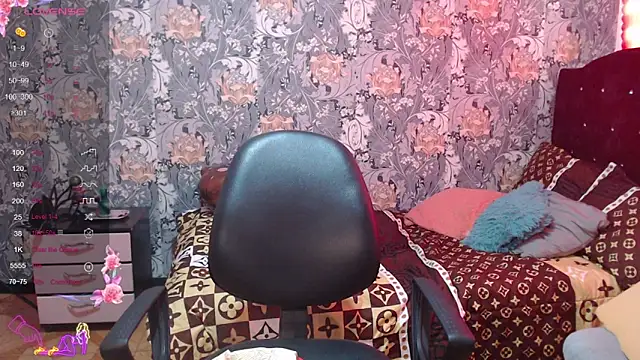 pretty cristal69 online show from April 2026 10:23:01 PM