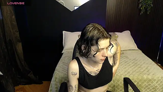 pretty cristal69 online show from February 2026 11:51:02 AM