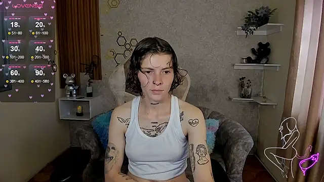 pretty cristal69 online show from November 2025 09:25:02 PM