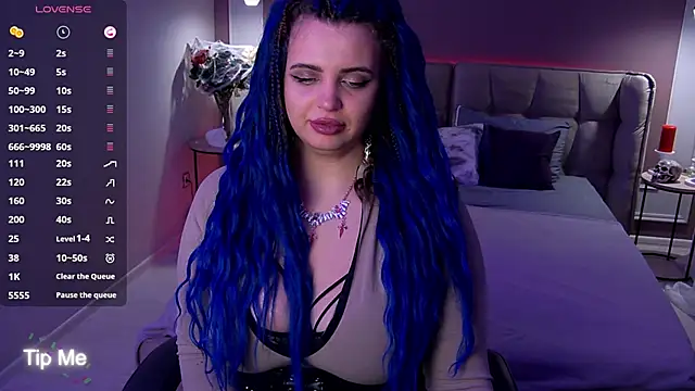 Miss Maya Mils online show from November 2025 01:06:02 AM