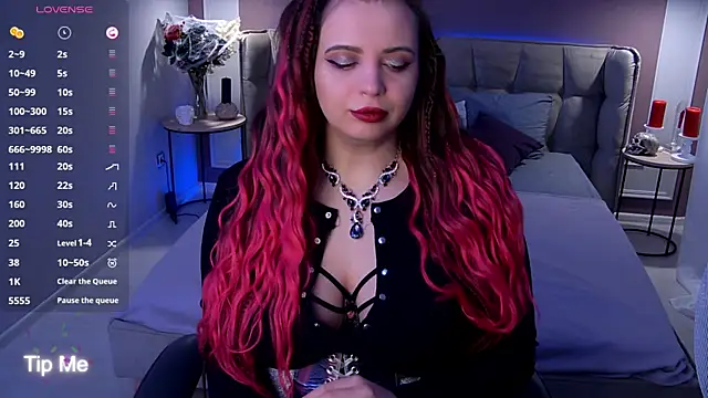 Miss Maya Mils online show from December 2025 01:10:02 AM