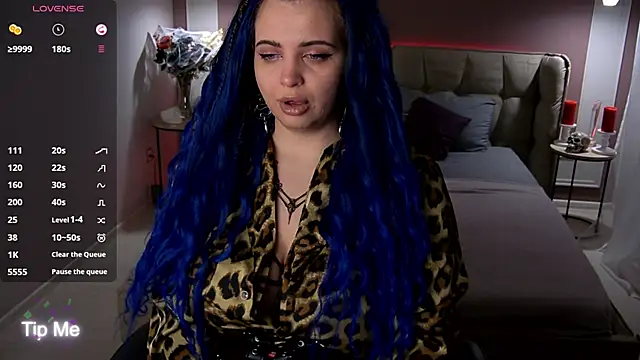 Miss Maya Mils online show from November 2025 01:09:01 AM