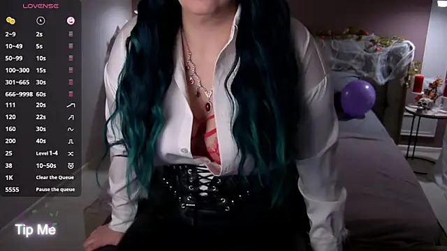 Miss Maya Mils online show from October 2025 01:06:02 AM