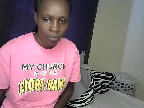 Snapshot of Bella_cute01 chatting on February 2025 08:07:01 AM Bella cute01 online show from February 2025 08:07:01 AM