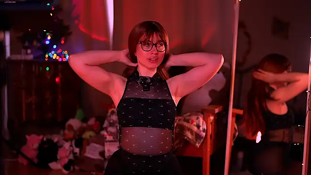 SweetyKitty18 online show from April 2026 02:57:02 PM