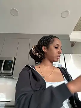 Your Paris online show from November 2025 05:46:01 PM