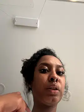 Your Paris online show from December 2025 04:53:01 PM