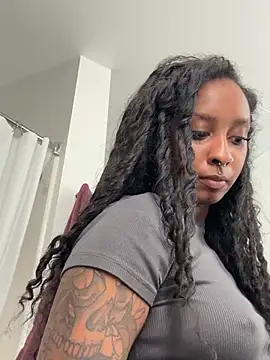 Your Paris online show from March 2026 01:00:01 AM