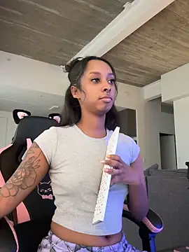 Your Paris online show from April 2026 03:02:02 PM