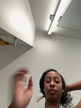 Your Paris online show from February 2026 01:02:01 PM