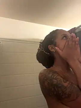 Your Paris online show from November 2025 06:58:01 PM