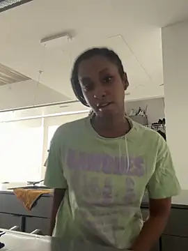 Your Paris online show from December 2025 07:37:01 PM