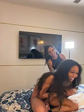 Your Paris online show from February 2026 08:36:02 AM