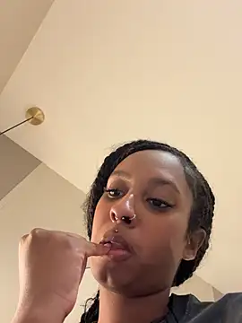 Your Paris online show from May 2026 07:28:02 PM
