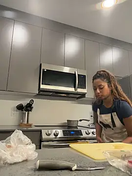 Your Paris online show from October 2025 12:31:02 AM