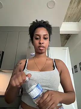 Your Paris online show from December 2025 05:46:01 PM