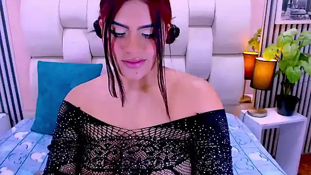 Snapshot of sarah_cream chatting on May 2026 01:47:01 AM sarah cream online show from May 2026 01:47:01 AM