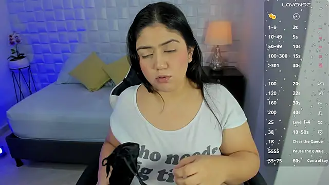 Snapshot of iris_torrez_ chatting on June 2026 12:15:02 PM iris torrez online show from June 2026 12:15:02 PM