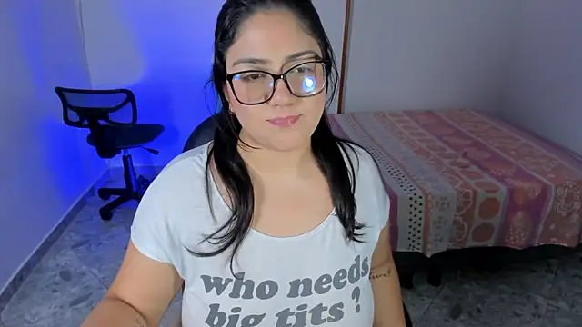 iris torrez  online show from September 2025 02:16:02 PM