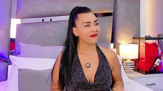 Evangeline Taylorr online show from November 2025 08:34:02 PM