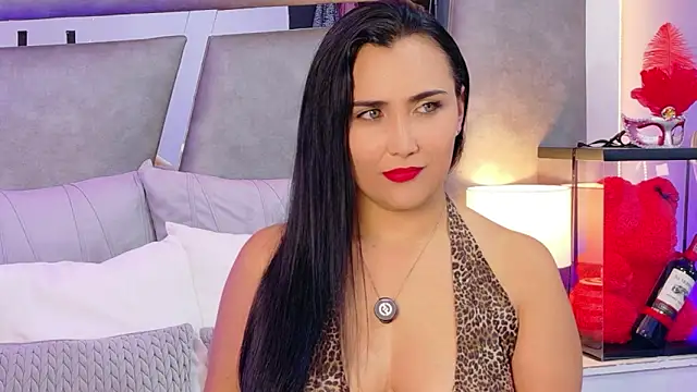 Evangeline Taylorr online show from November 2025 08:45:02 PM