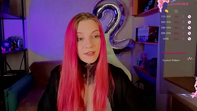 Roxy      online show from October 2025 09:13:01 PM
