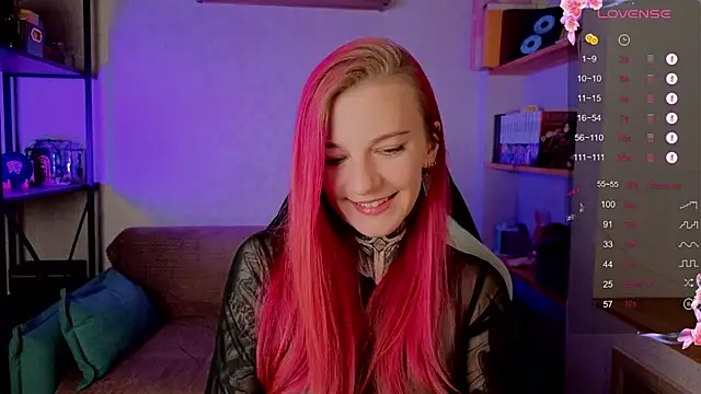 Roxy      online show from October 2025 08:43:01 PM