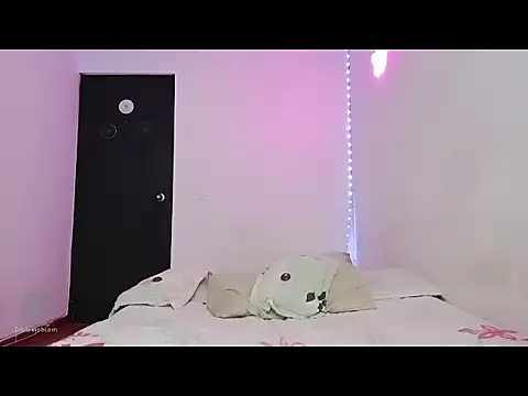 lucydreamm online show from September 2025 11:33:02 PM