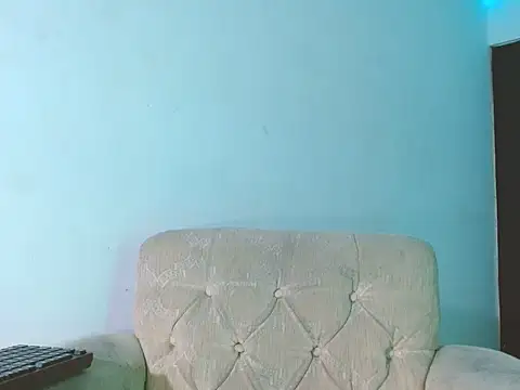 lucydreamm online show from May 2026 01:03:01 AM