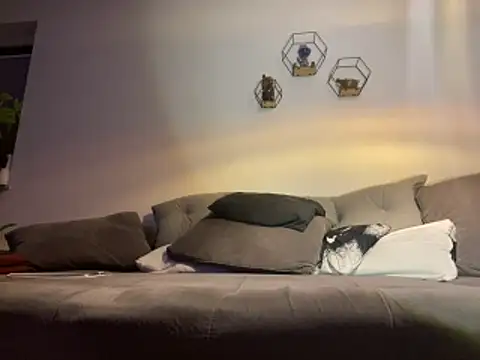 Snapshot of deskriptive chatting on April 2026 10:57:02 PM deskriptive online show from April 2026 10:57:02 PM