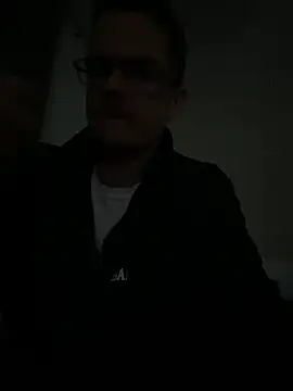 Snapshot of deskriptive chatting on April 2026 09:32:01 PM deskriptive online show from April 2026 09:32:01 PM