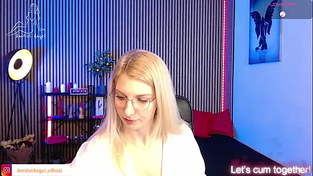 Snapshot of Amitiel_Angel chatting on March 2025 08:10:02 PM Amitiel Angel online show from March 2025 08:10:02 PM