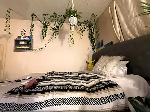 magicalc00ch online show from December 2025 01:17:01 AM