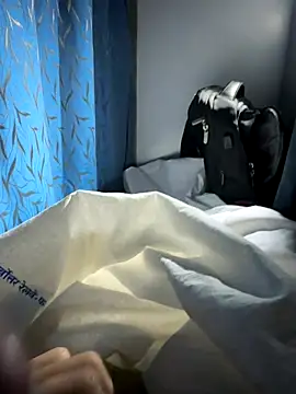 yadavindra85 online show from November 2025 07:03:01 PM