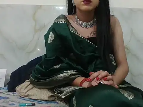 Honey 980 online show from April 2026 05:49:02 PM