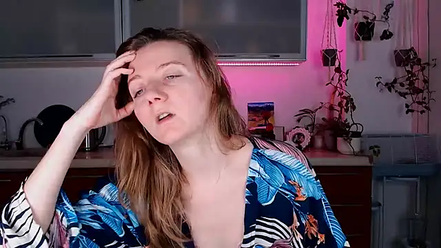 Elly Helly online show from December 2024 08:04:02 PM