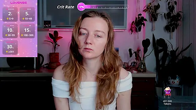 Elly Helly online show from November 2025 08:41:02 PM