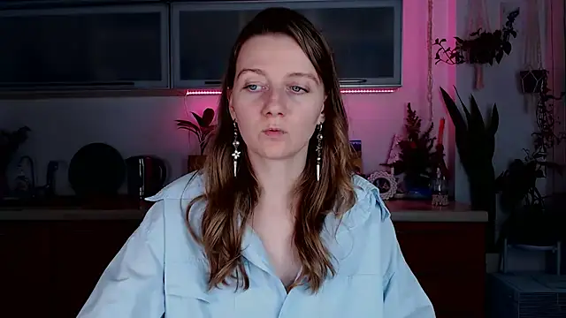 Elly Helly online show from January 2025 09:04:02 PM