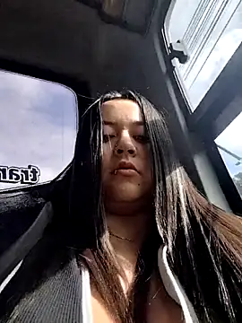 Snapshot of Cristal__04 chatting on June 2026 01:23:01 PM Cristal 04 online show from June 2026 01:23:01 PM