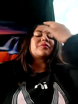 Cristal  04 online show from October 2025 05:23:01 PM