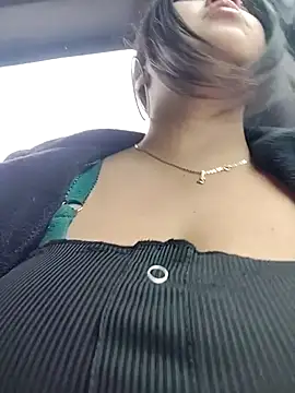 Cristal  04 online show from November 2025 07:03:02 PM